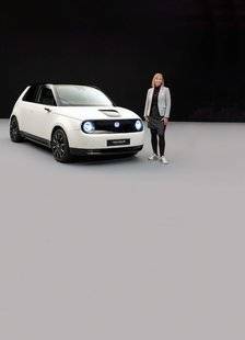 Auto Plus 1592 Electrique et craquante !