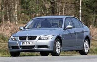 Auto Plus 1597 BMW Série 3 E90 (2005-2012)