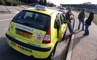 Auto Plus 1598 Banco pour la réforme