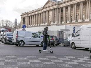 Auto Plus 1602 Stop à l'anarchie !