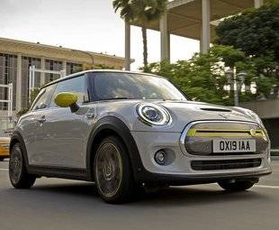 Auto Plus 1611 La Mini passe à l'électrique
