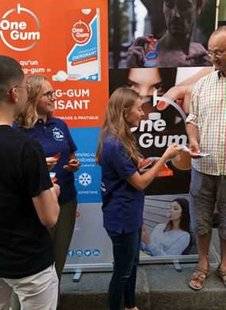 Auto Plus 1611 Des milliers de chewing-gums offerts