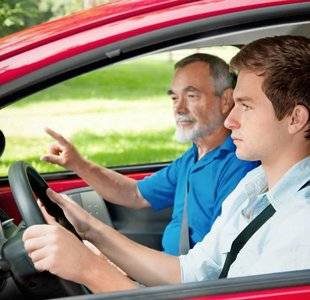 Auto Plus 1612 Dès 17 ans, mais…