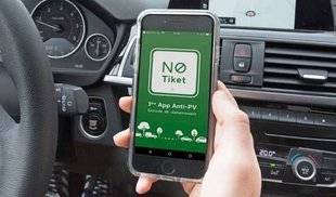 Auto Plus 1612 Applis anti-pervenche, une de plus…
