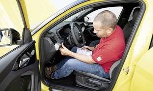 Auto Plus 1613 La Clio fait une entrée en fanfare