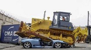 Auto Plus 1614 Douanes violentes !