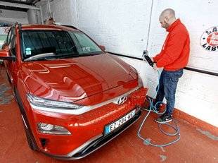 Auto Plus 1617 30 HEURES SUR SECTEUR.