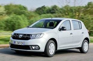 Auto Plus 1617 Dacia Sandero