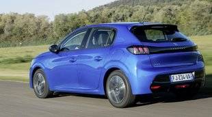 Auto Plus 1622 Une gueule, et des records !