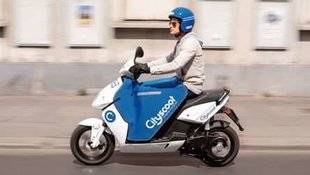 Auto Plus 1622 “Le permis cyclo (AM) suffit-il pour piloter un scooter électrique en location, de type Cityscoop, Coup… ?”
