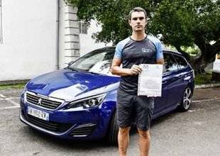 Auto Plus 1622 Peugeot a payé… 68 % du multimédia