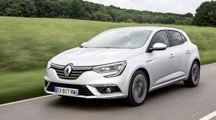 Auto Plus 1623 LE COUP DE MASSUE !