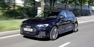 Auto Plus 1626 Une petite très carrée