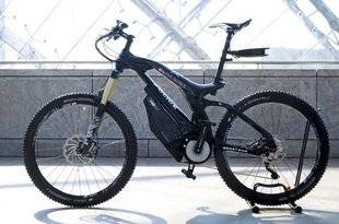 Auto Plus 1627 Contrôle du stationnement : bientôt à vélo ?