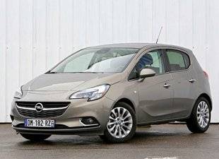 Auto Plus 1627 Opel Corsa