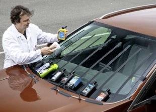 Auto Plus 1628 8 déperlants pour vitre à l'essai