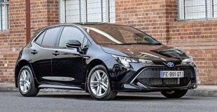 Auto Plus 1628 Toyota Corolla Hybride