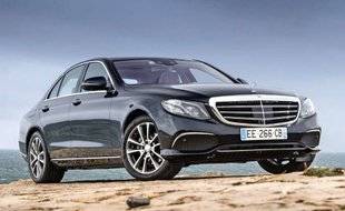 Auto Plus 1629 Mercedes Classe E