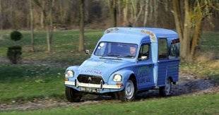 Auto Plus 1631 Pimpante fourgonnette