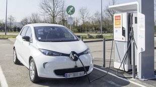 Auto Plus 1633 Combien d'électriciens en électrique ?