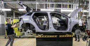 Auto Plus 1811 L'événement : La vérité sur le pays d'origine des voitures électriques