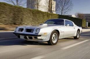 Auto Plus 1901 Auto Plus Classiques : La Pontiac Firebird (1970)