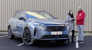 Auto Plus 1901 Test lecteurs : Le Peugeot 5008