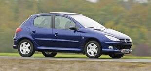 Auto Plus 1902 Les stars de l'occasion : Une Peugeot 206 essence à moins de 3 000 €