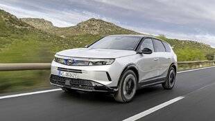 Auto Plus 1910 Panoramique : L'Opel Grandland Hybride Rechargeable GS de 195 ch