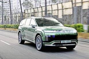 Auto Plus 1915 Panoramique : Le Hyundai Ioniq 9 Calligraphy de 435 ch