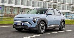 Auto Plus 1920 Sous ses airs futuristes…