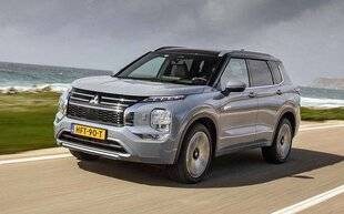 Auto Plus 1920 Retour aux affaires
