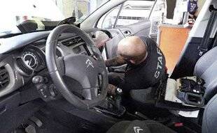 Auto Plus 1921 82 000 voitures de plus à l'arrêt
