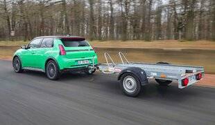 Auto Plus 1923 Dossier : Quelles voitures électriques peuvent tracter ? 140 modèles à la loupe