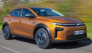 Auto Plus 1925 Les nouveautés - Spécial Dacia : Une évolution complète de la gamme