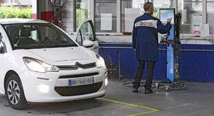 Auto Plus 1926 Les news : VÉHICULES ÉQUIPÉS D'UN AIRBAG TAKATA DÉFECTUEUX - Recalés au contrôle technique !