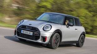 Auto Plus 1926 On a tout essayé : La Mini John Cooper Works 2.0 de 231 ch