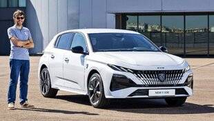 Auto Plus 1930 Les voitures de la semaine : à bord de la Peugeot 308 restylée