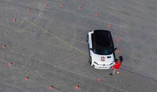 Auto Plus 1934 Le chiffre à retenir : 10,3 mètres, Diamètre de braquage