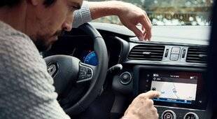 Auto Plus 1942 Les news : COUPURE DU RÉSEAU 2G DÈS 2026 - Des voitures déconnectées !