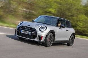 Auto Plus 1942 Sportive, mais sans éclat