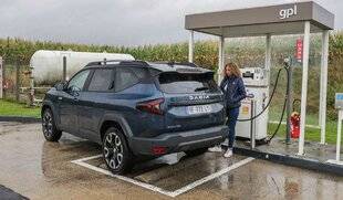 Auto Plus 1942 Pourquoi se priver ?