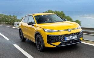 Auto Plus 1945 Panoramique : Le Volkswagen T-Roc 1.5 eTSI Hybrid DSG7 R-Line 150 ch