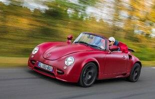 Auto Plus 1945 Essai : Le roadster PGO Cévennes 1.6 Turbo FlexFuel BVA de 184 ch