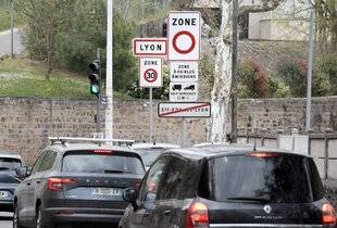 Auto Plus 1946 L’événement : Les tops et les flops 2025