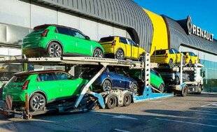 Auto Plus 1946 Quid des autos déjà commandées ?