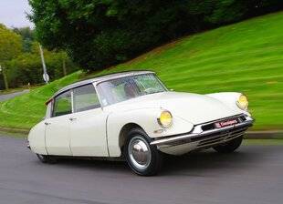 Auto Plus 1946 IL Y A 70 ANS, CITROËN LANCE LA DS