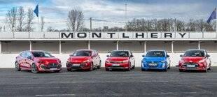 Auto Plus 1949 Comparatif : La nouvelle Renault Clio hybride face à ses rivales