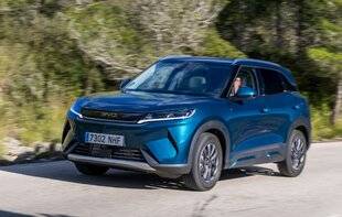 Auto Plus 1951 Essai : Le BYD Atto 2 DM-i Boost 212 ch