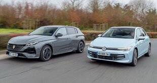 Auto Plus 1953 La 308 restylée affronte la star de VW en hybride rechargeable